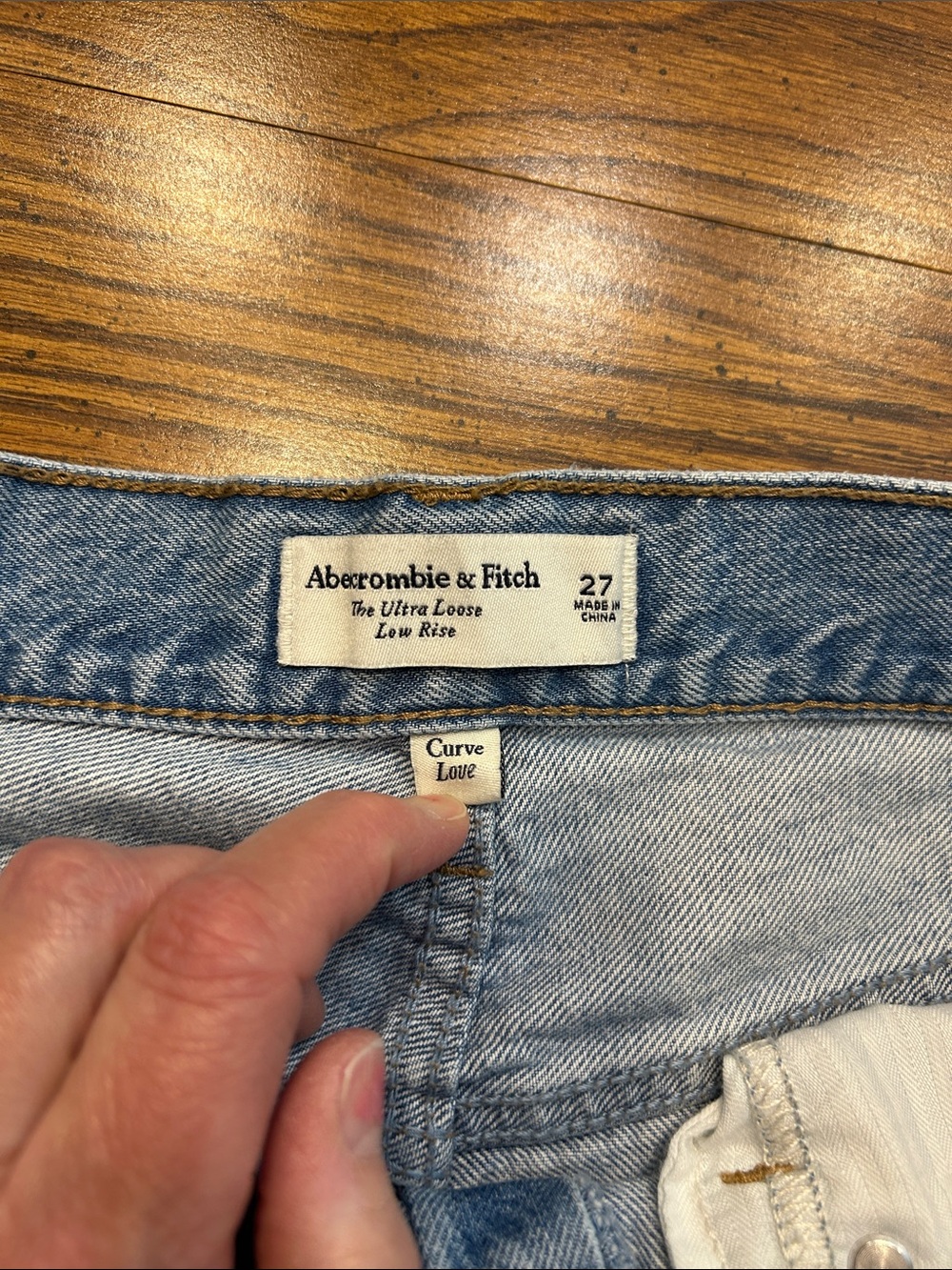 Abercrombie & Fitch Curve Love The Ultra Loose Low Rise Jean - Picture 8 of 11